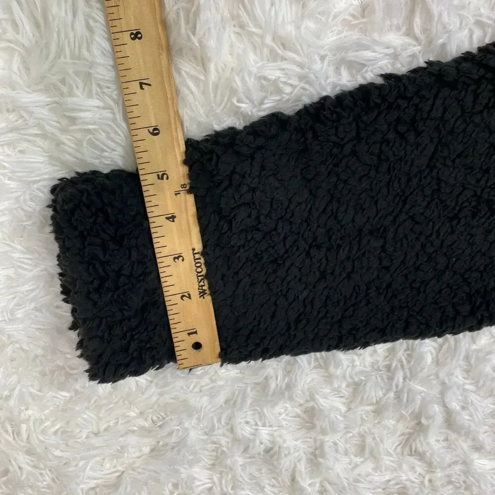 Active USA Fur Faux Hooded Jacket Womens Cozy Soft Sweater Black Large‎